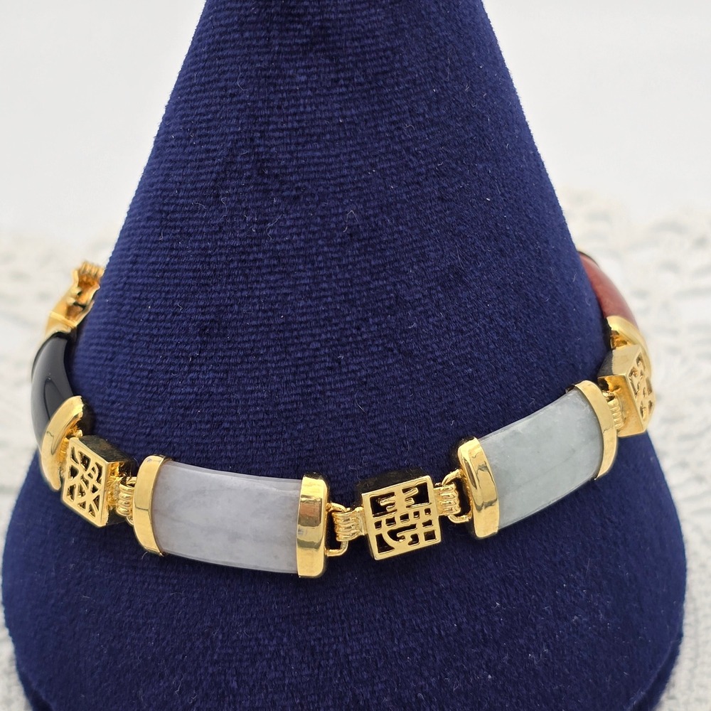 Vintage Multi Color Jade Chinese Character Link Bracelet Gold Tone 7.5 Inch